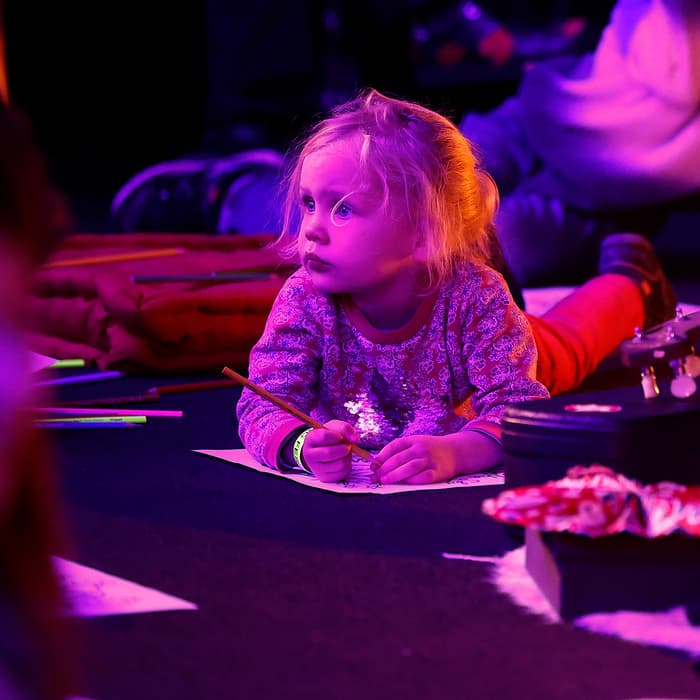 Affiche, Musique et doudou