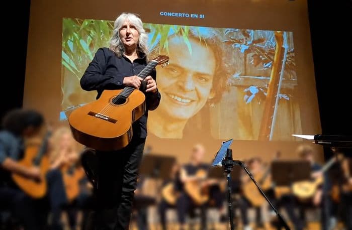 Affiche, Tania Chagnot dans le Concerto en Si de Roland Dyens