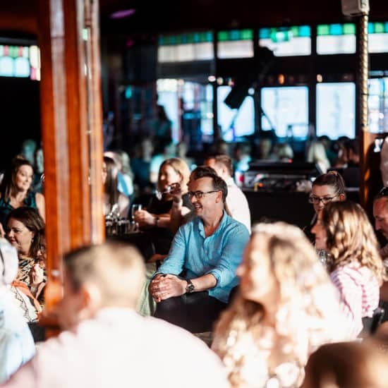 Affiche, An Idiot’s Guide to Wine : le stand up qui vous rendra intéressant en soirée